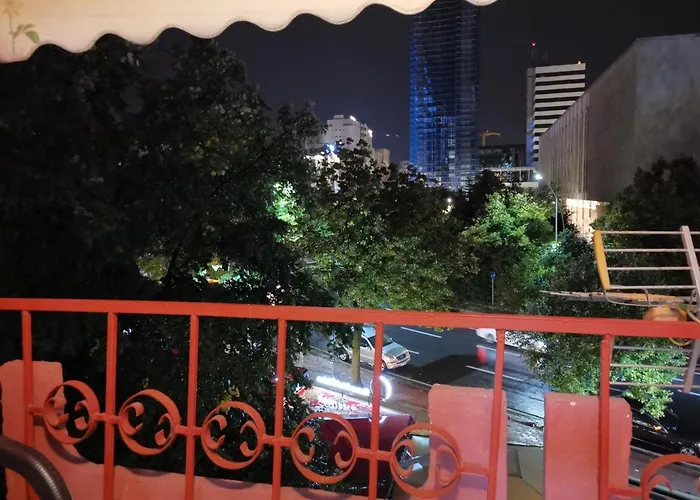 아파트 Entire Apartment, In The Center *