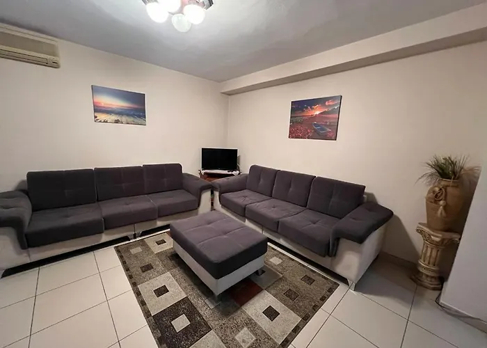 Lägenhet Entire Apartment, In The Center