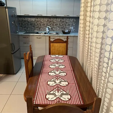 Entire Apartment, In The Center Appartamento Tirana