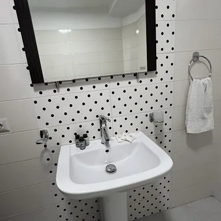 Entire Apartment, In The Center Appartamento *