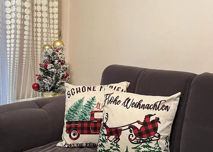 Entire Apartment, In The Center アパート ティラナ