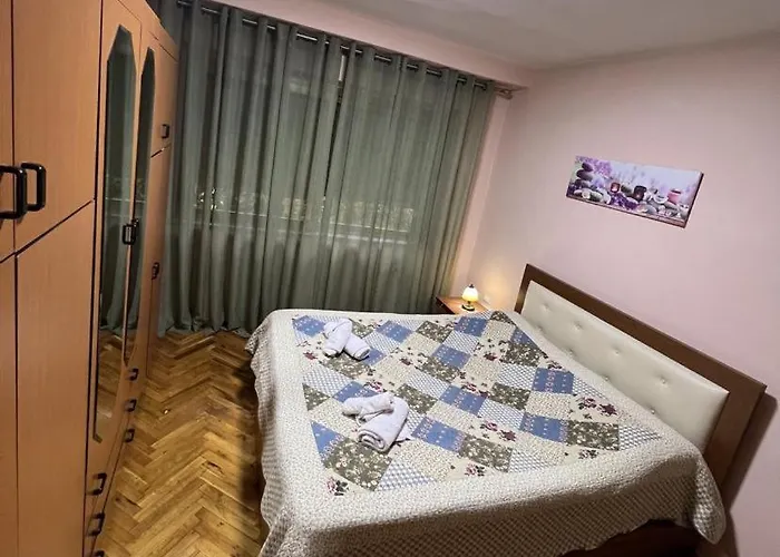 アパート Entire Apartment, In The Center