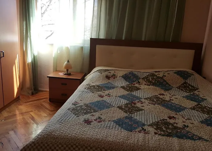 Entire Apartment, In The Center ティラナ